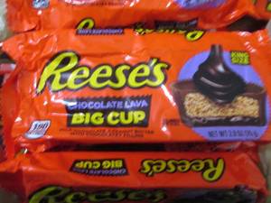 12- 2.8 oz Reeses Peanut Chocolate...