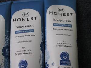 6- 8 oz Honest Soothing Therapy Bod...