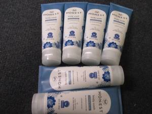 6- 8 oz Honest Soothing Therapy Bod...
