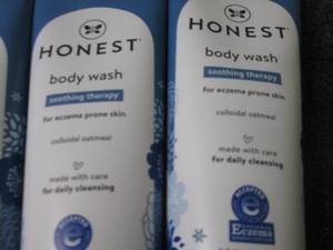 6- 8 oz Honest Soothing Therapy Bod...
