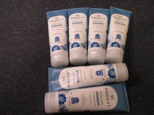 6- 8 oz Honest Soothing Therapy Bod...
