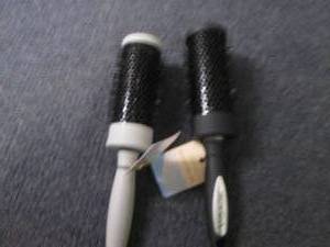 2 Round Brushes...