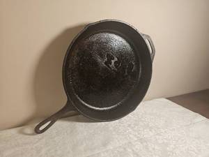 lot 60 image: 15 Inch Lodge Cast Iron Skillet