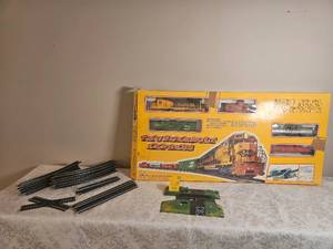 lot 61 image: Mehano Thunderbolt T340 Express Table Set