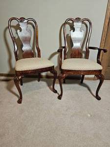 lot 112 image: Queen Anne Accent Chairs with Scallop Details