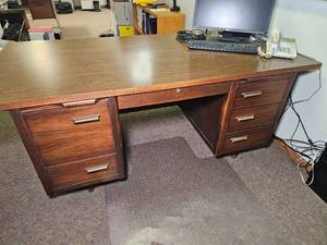 lot 102 image: Vintage Executive Office Desk