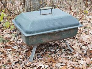 lot 428 image: Coleman Charcoal Camp Grill