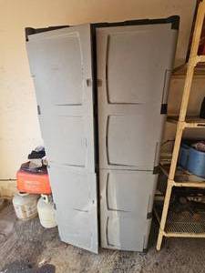 lot 435 image: Garage 4 Shelf Storage Cabinet