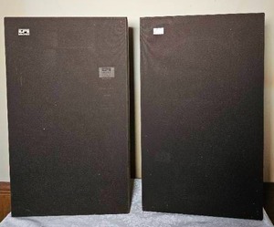 lot 71 image: Vintage EPI Magnus Speakers CD55