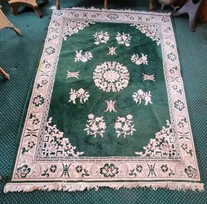 lot 96 image: Emerald Green Miraz 100% Wool Area Rug  5.7 x 7.10