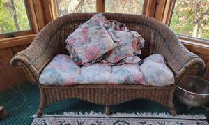 lot 93 image: Natural Wicker Loveseat with Ivy Stencil and Green Accent, B