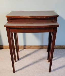 lot 90 image: Sheridan Nesting Tables