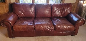 lot 13 image: Luxury Tacked Leather Sofa
