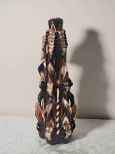 lot 185 image: Candle Odysseys Hawaiian Hand-Sculpted Decor Candle