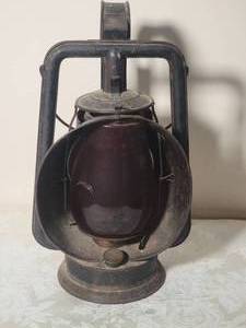 lot 24 image: Antique Dietz Acme Track Walker Railroad Inspectors Lantern