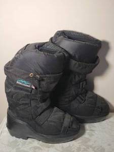 lot 172 image: Northern Outfitters Expedition Arctic Exp. II Boots - M