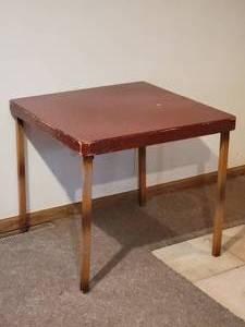 lot 450 image: Classic Vintage Folding Card Table