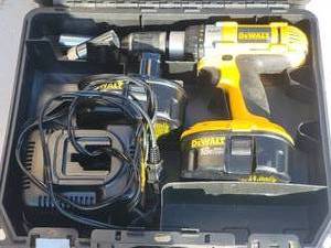 lot 350 image: DeWalt 18V Portable Power Drill - DW980
