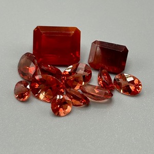 9 Carat Red Labradorite Mixed Cut - Assorted Lot of Loose Stones
