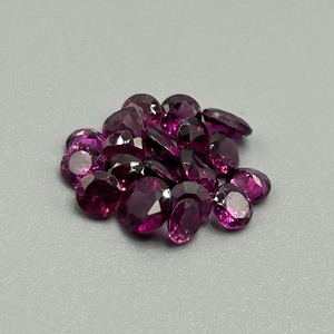 6.80 Carat Garnet Mixed Cut - Assorted Lot of Loose Stones