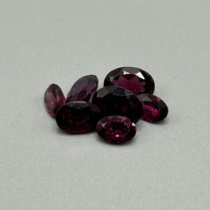 7.20 Carat Garnet Mixed Cut - Assorted Lot of Loose Stones