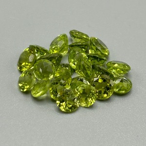 14.60 Carat Peridot Round Faceted Cut - Assorted Lot of Loose Stones