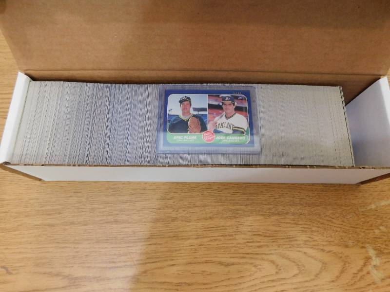 lot 280 image: 1986 Fleer Baseball Hand Collated Complete Set