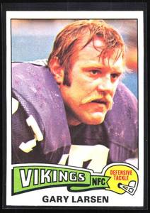 lot 133 image: 1975 Topps Gary Larseon Rookie Card #26 Purple People Eaters
