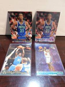 lot 79 image: (4) 1995 Kevin Garnett Rookies - Stadium Club & Classics