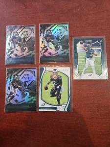 lot 70 image: Jalen Hurts Football Card Lot of 5