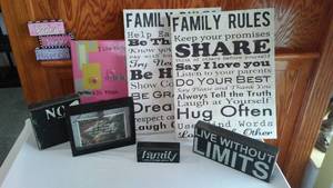 lot 704 image: Inspirational And Family Sayings And More With Covered Tote.