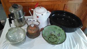 lot 715 image: Vintage Enamelware, Copper And Cast Aluminum.
