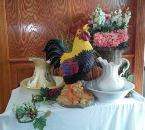 lot 728 image: Rooster, Wash Basin with Pitcher Set (2) and More.