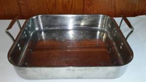 lot 657 image: Chefs 17x13.75 Inch Stainless Steel Tri-Ply Roasting Pan