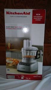 lot 674 image: KitchenAid 7-Cup (1.7 L) Food Processor
