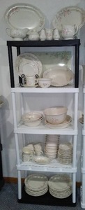 lot 751 image: Tea Rose Pfaltzgraff Dinnerware with Serving Pieces