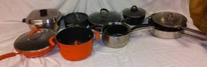 lot 334 image: Set of 10 Assorted Cookware Pots and Pans with Lids