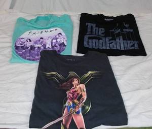 lot 343 image: Lot of 3 Graphic T-Shirts - Friends, The Godfather, Wonder Woman - Size XL