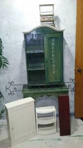 lot 778 image: Home Dcor Accent Tables, Shelve and more.