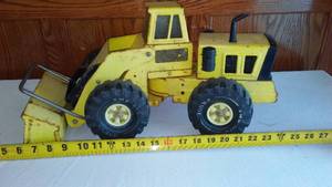lot 786 image: Vintage Tonka Loader