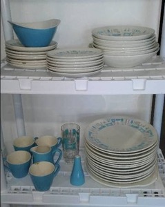 lot 790 image: Blue Heavan Vintage Dishware.
