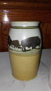 lot 833 image: Dakota Stoneware, Currier and Ives and More.