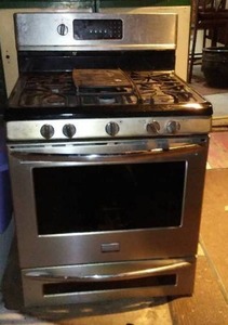 lot 836 image: Frigidaire Gallery Gas Range