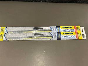Rain-X Latitude Water Repelling Windshield Wiper Blades Set (2-Pack) - 26 Inches