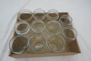 lot 346 image: pint canning jars 11ct