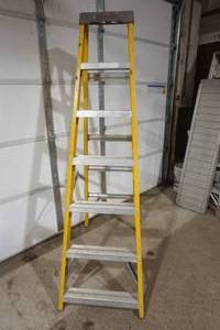 lot 363 image: Keller 6 aluminum step ladder