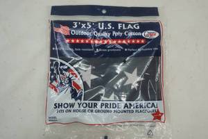 lot 38 image: U.S. flag NEW