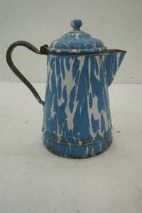 lot 49 image: Vintage coffee pot