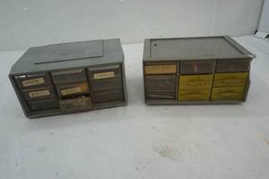 lot 60 image: Shop organizer container
