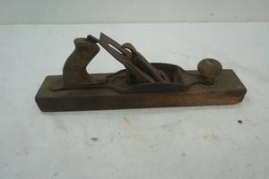 lot 80 image: vintage wood plane